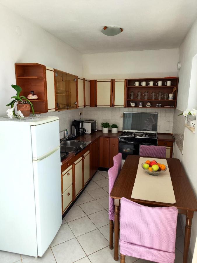 Apartments Snjezana Novi Vinodolski Exteriör bild